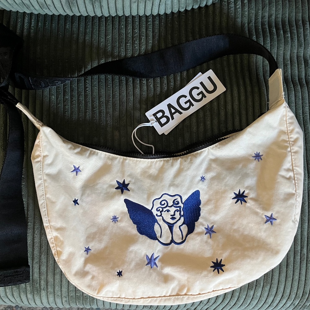 NWT BAGGU UO Exclusive Cherub Embroidered Medium Nylon Crescent Bag
